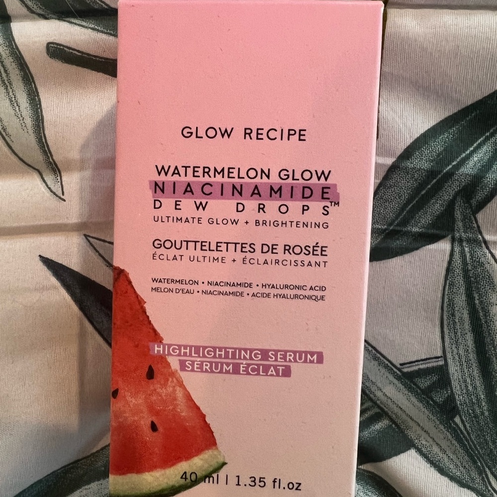 GLOW RECIPE
Watermelon Glow Niacinamide Dew Drops